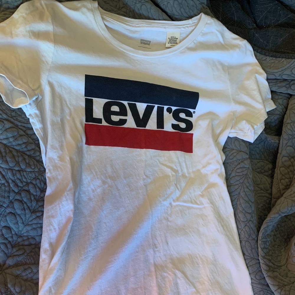 Levi’s shirt